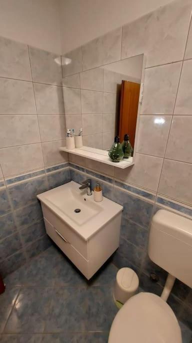 Apartman Ana Pula - Calm, Free Parking, Close To Center Extérieur photo