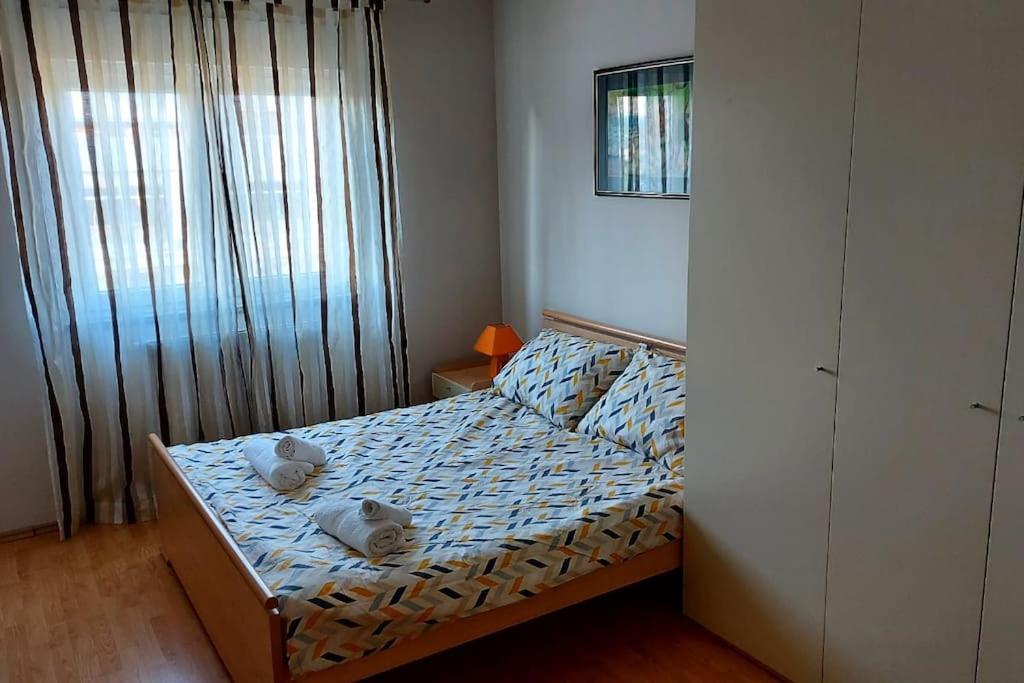 Apartman Ana Pula - Calm, Free Parking, Close To Center Extérieur photo
